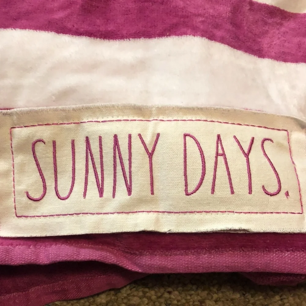 🆕 Rae Dunn SUNNY DAYS Striped Beach Towel